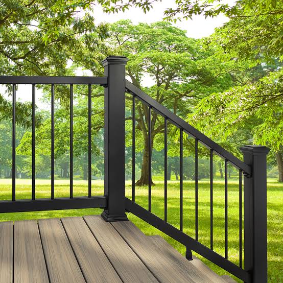 Trex Select Classic Stair Rail Kit with Round Aluminum Balusters – Charcoal Black (8′ x 36″) - Schillings