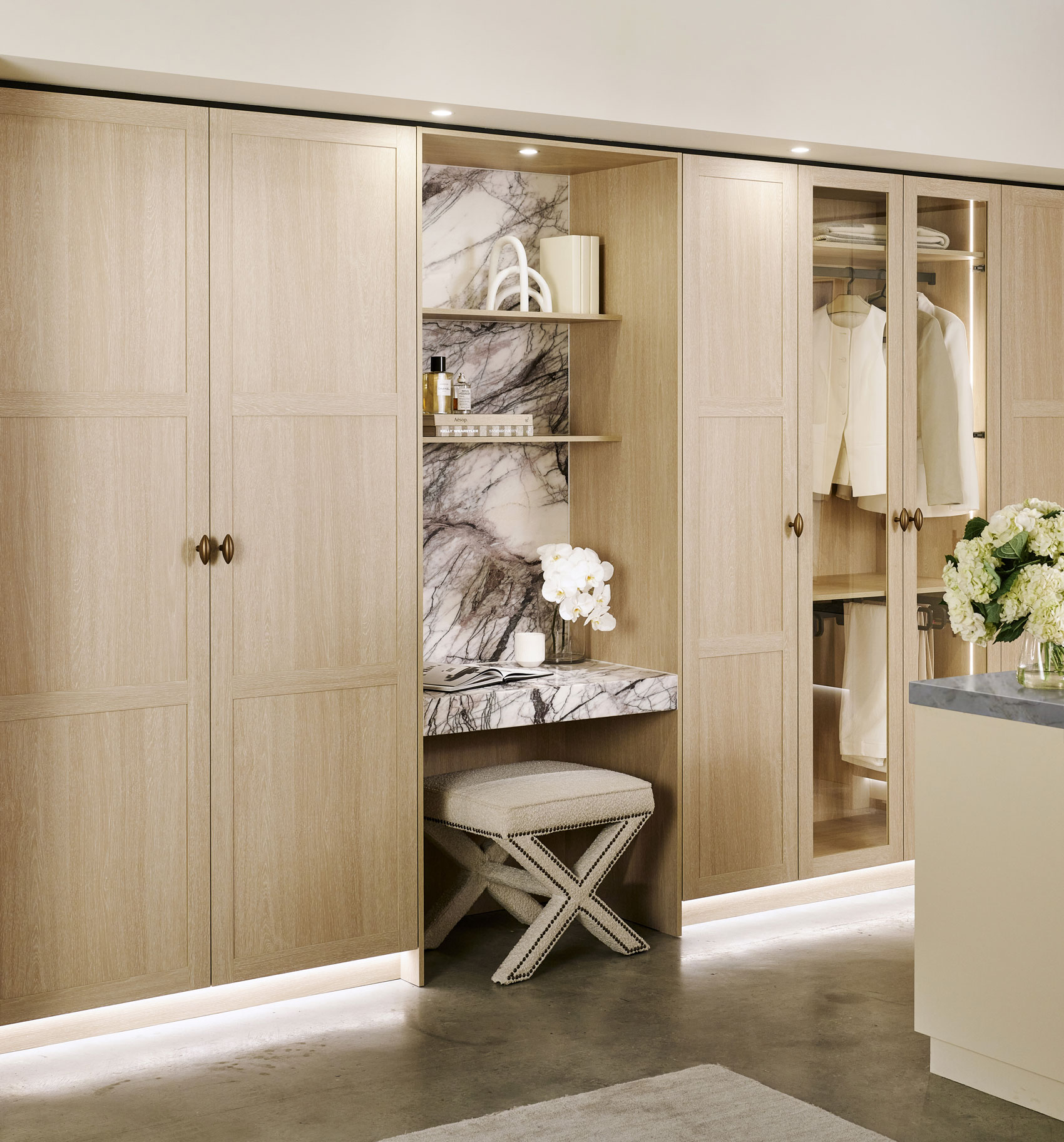 Wardrobe Designs: The Art of the Modern Wardrobe 5 Luxury Design Trends Shaping Elegant Spaces | Olessio