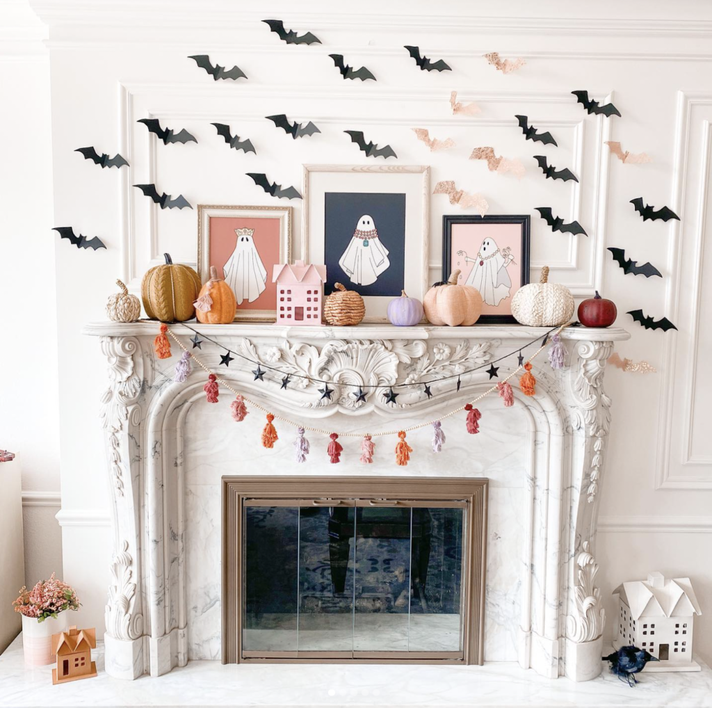 11 simple ways to decorate your mantle for Halloween – The Holiday Magician