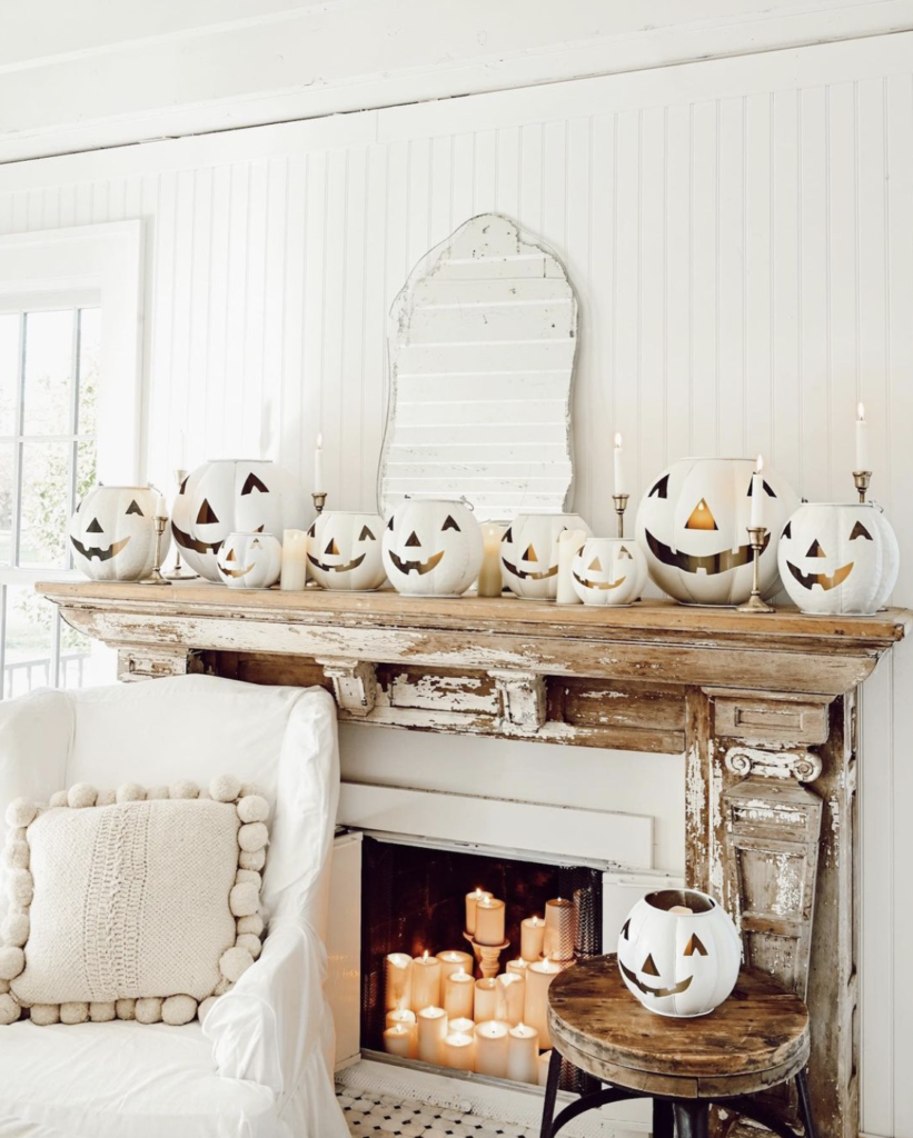 11 simple ways to decorate your mantle for Halloween – The Holiday Magician