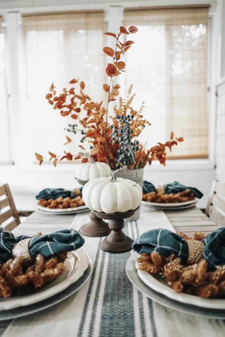 11 Thanksgiving Decorating Ideas (All Easy & Fun!) | Apartment Therapy