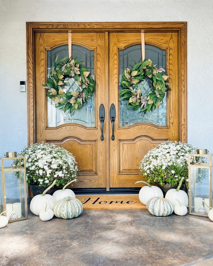 12 Best White Pumpkin Decor Ideas for Front Porch & More | Apartment Therapy