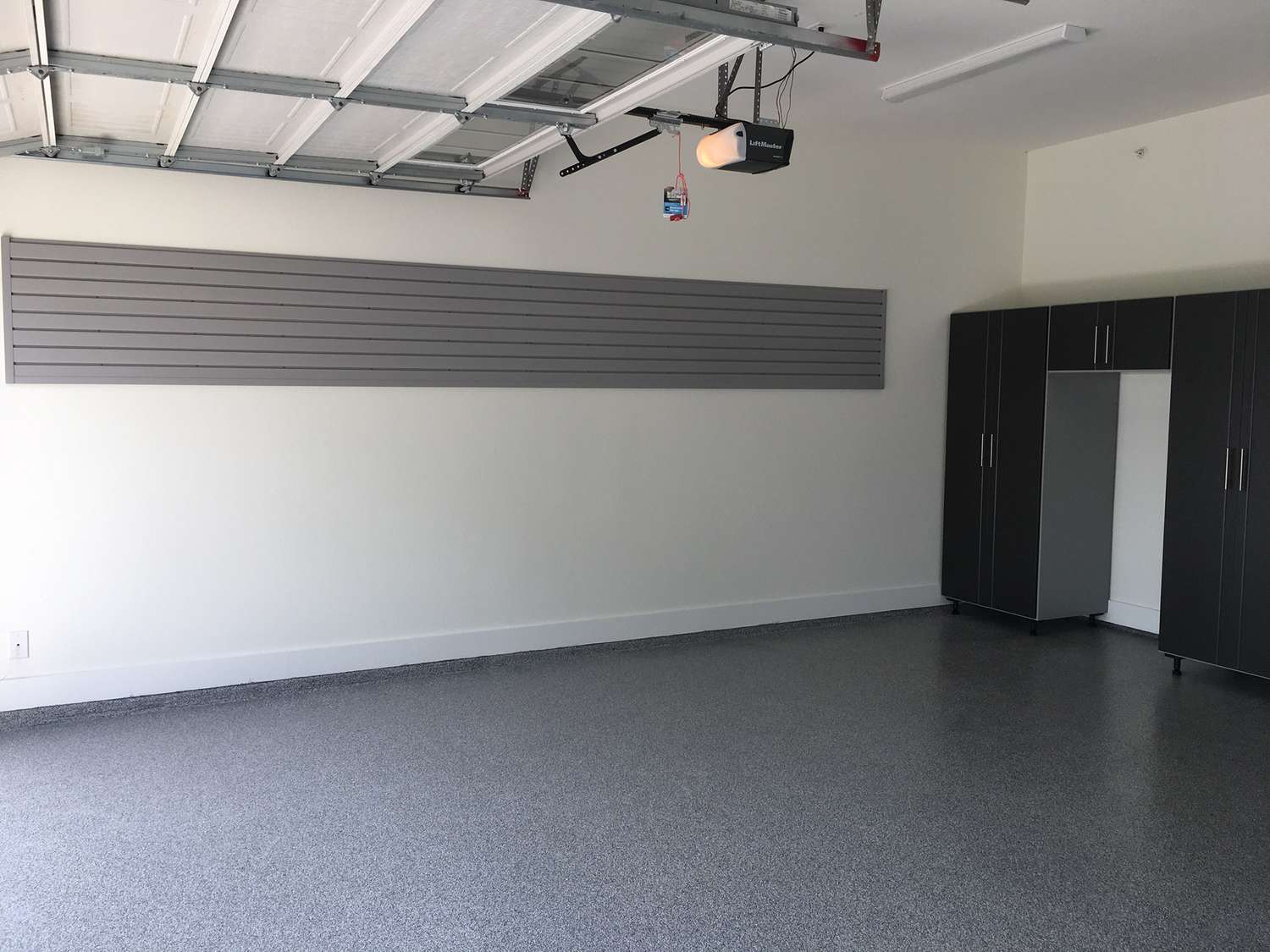14 Timeless Garage Wall Paint Ideas to Refresh Your Space
