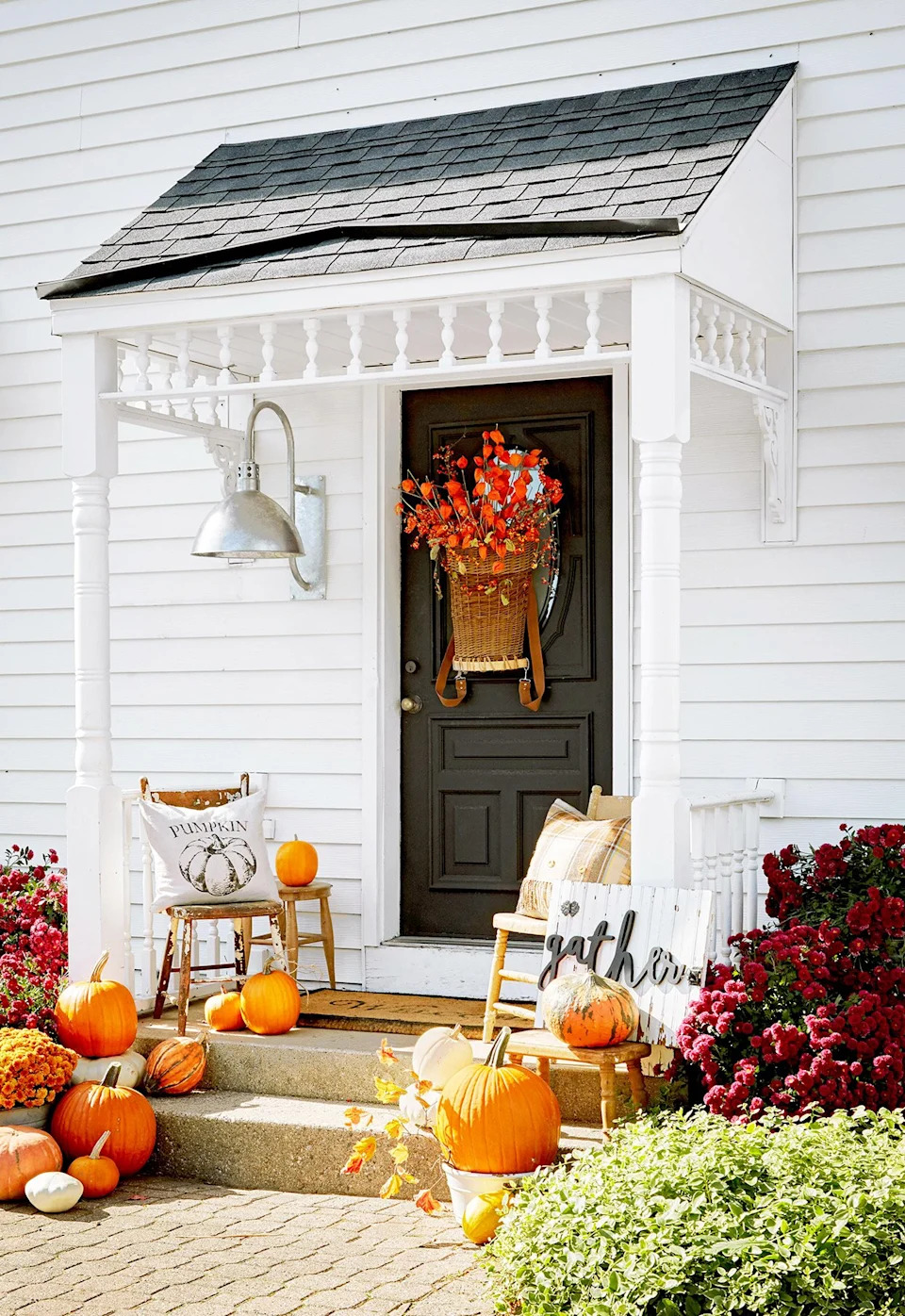15 Festive Fall Porch Ideas You'll Want to Copy ASAP