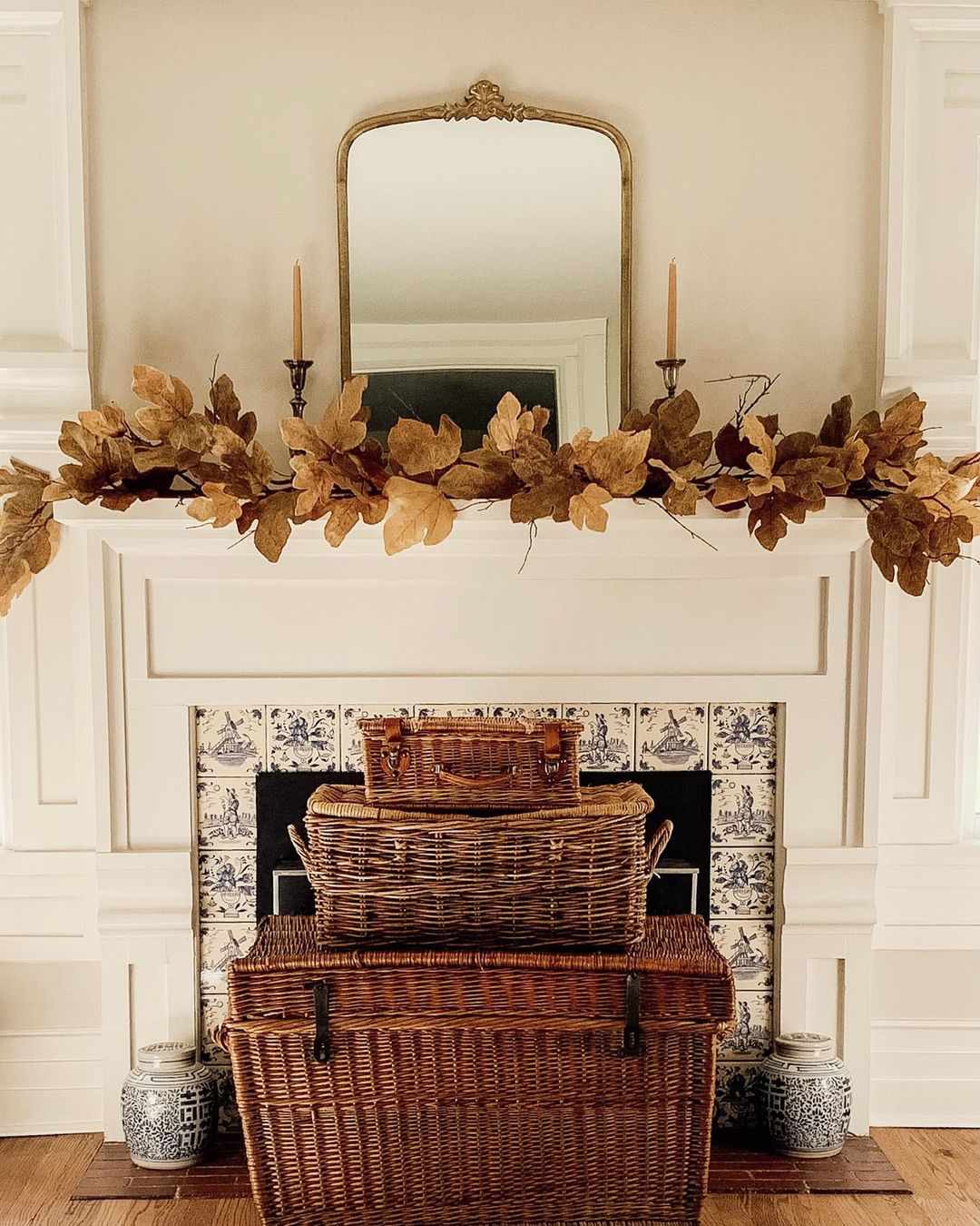 17 Fall Mantel Décor Ideas to Welcome the Season