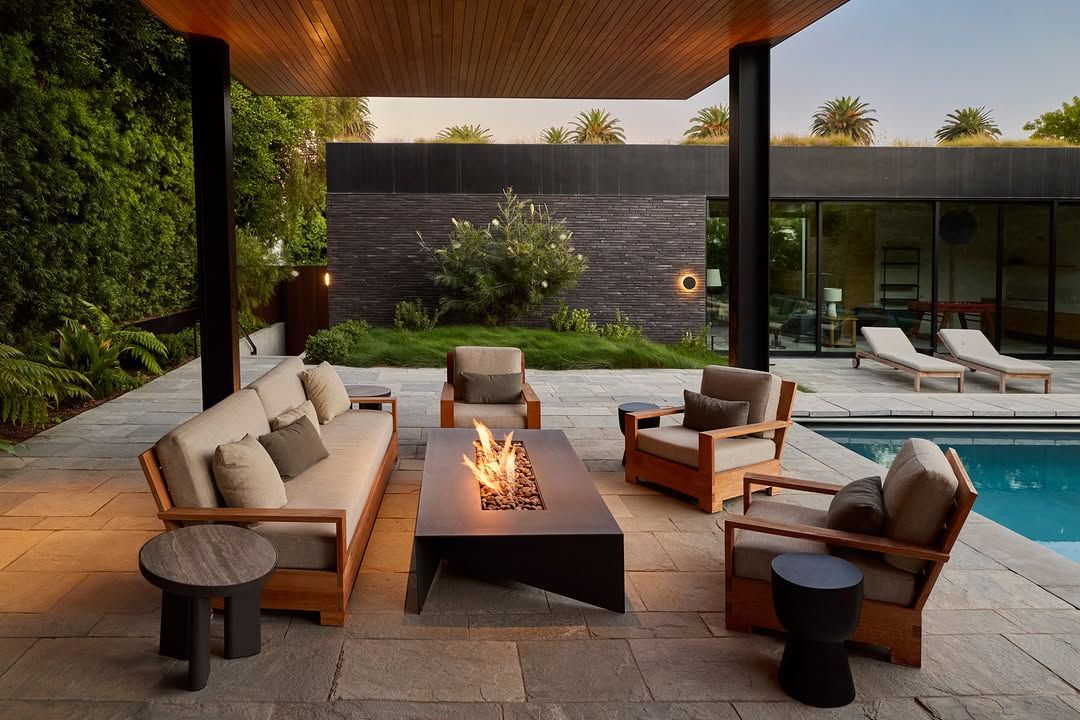 20 Fire Pit Design Ideas for 2026 Smart Homeowners Use to Anchor Their Backyard Layout
