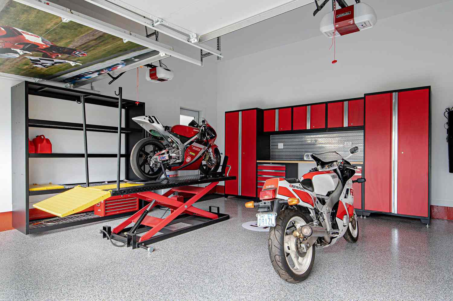 23 Garage Decor Ideas to Revamp the Inside and Outside