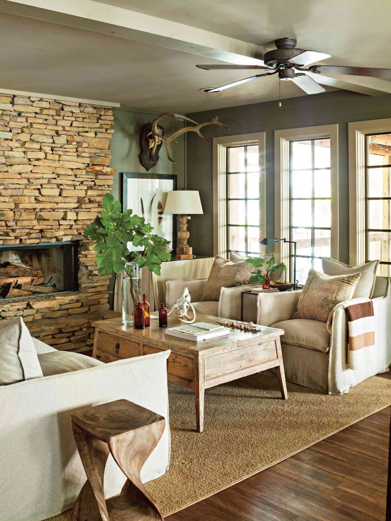 23 Stone Fireplace Ideas To Warm Up Your Home