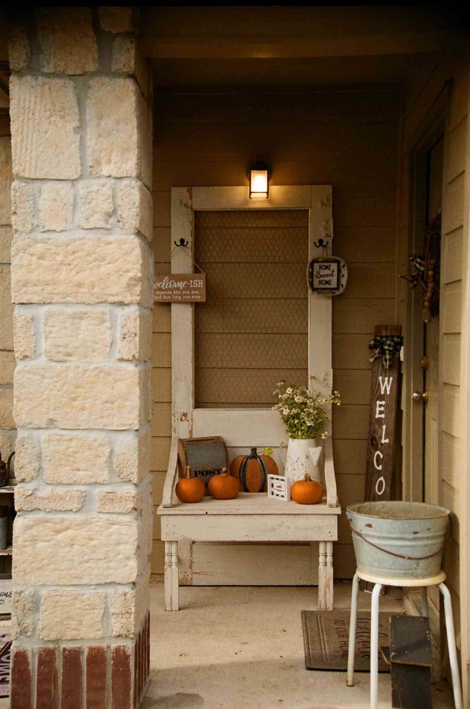 41 Fall Outdoor Decorating Ideas to Welcome the Season