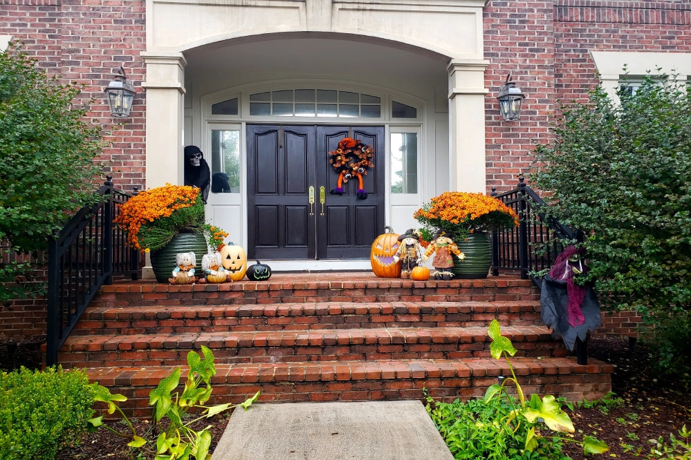 5 Outdoor Halloween Decorations to Spook Out Your House – Ollny