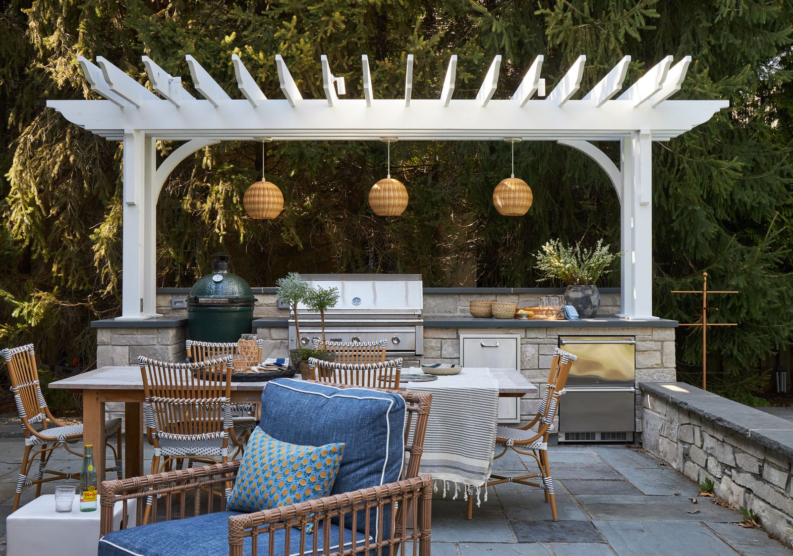 62 Outdoor Kitchen Ideas to Turn Your Backyard Into Party Central This Spring | Architectural Digest