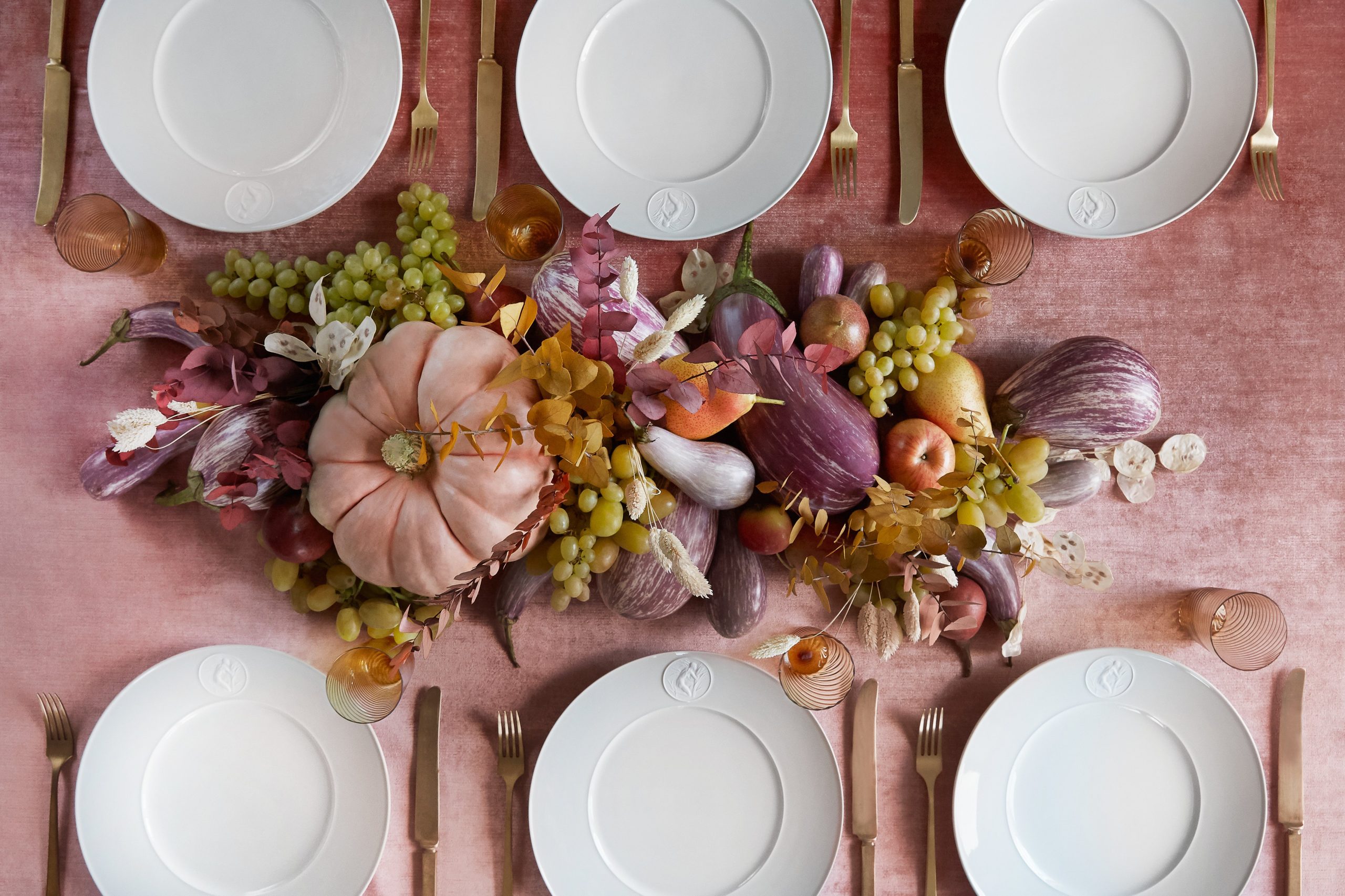 An Under-$30 Thanksgiving Table Setting Idea With Grocery Store Ingredients