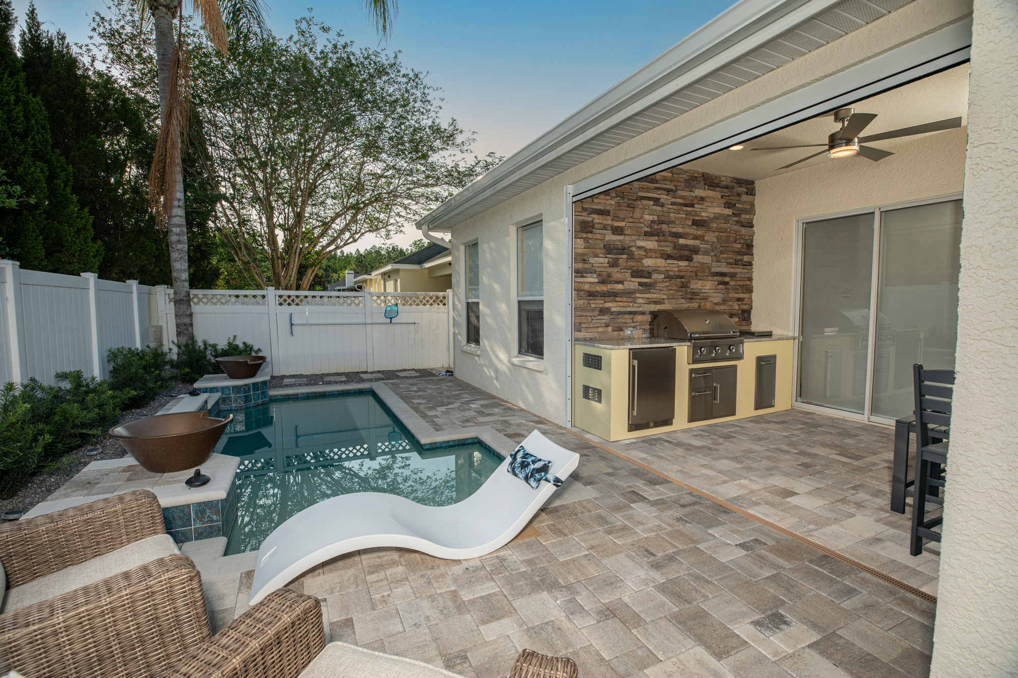 Custom Outdoor Kitchen With Stone Accent Wall in Lutz - Tampa, FL - Just Grillin