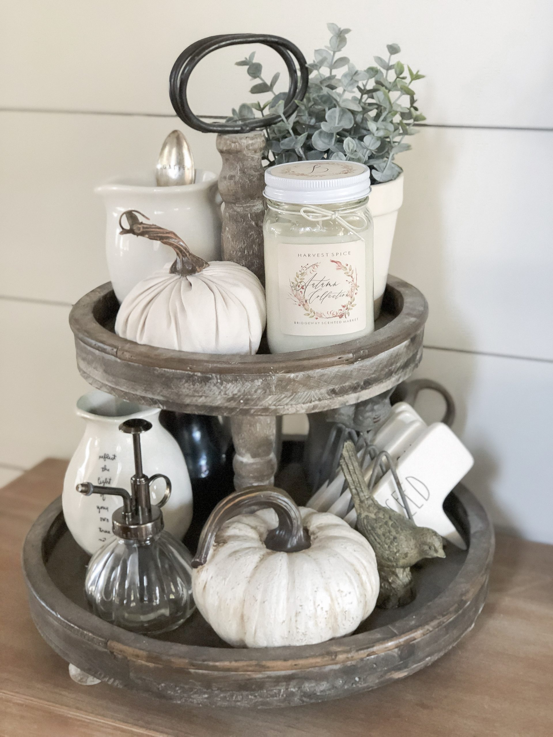 Decorating a Fall Farmhouse Entryway with Neutral Faux Pumpkins and Florals - Rain and Pine