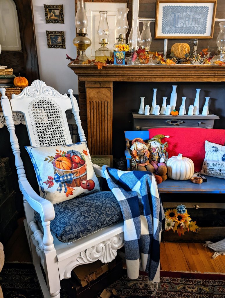 Decorating for a Cozy Thanksgiving: Country Cottage Style – Comfy Lane Cottage
