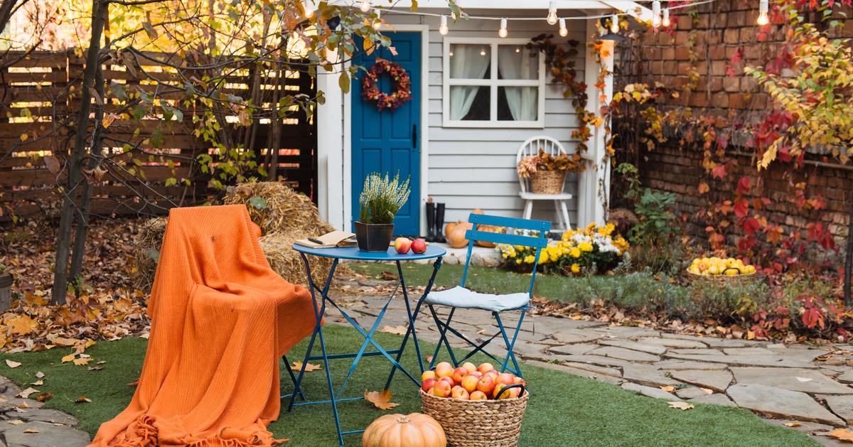 Enchanting Thanksgiving Decorations For Your Outdoor Space
