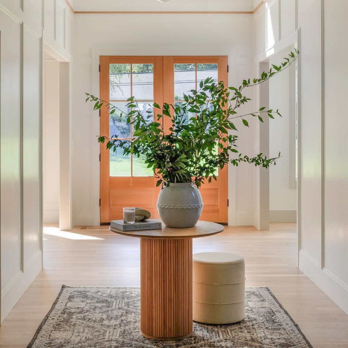 Entry Table Decor Ideas: Simple Tips to Elevate Your Entryway