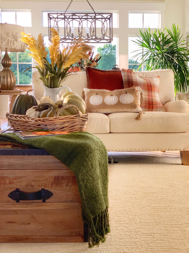 Fall Decor Favorites for the Home - Plaids and Poppies