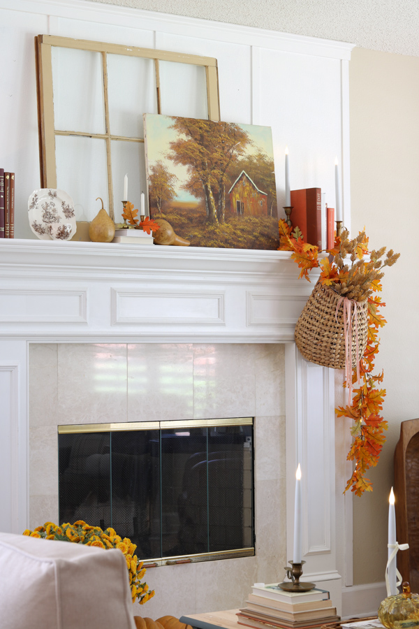 Fall Decor Mantel Grün Orange 24 Fall Mantel Decorating Ideas For A Cozy, Autumnal Space