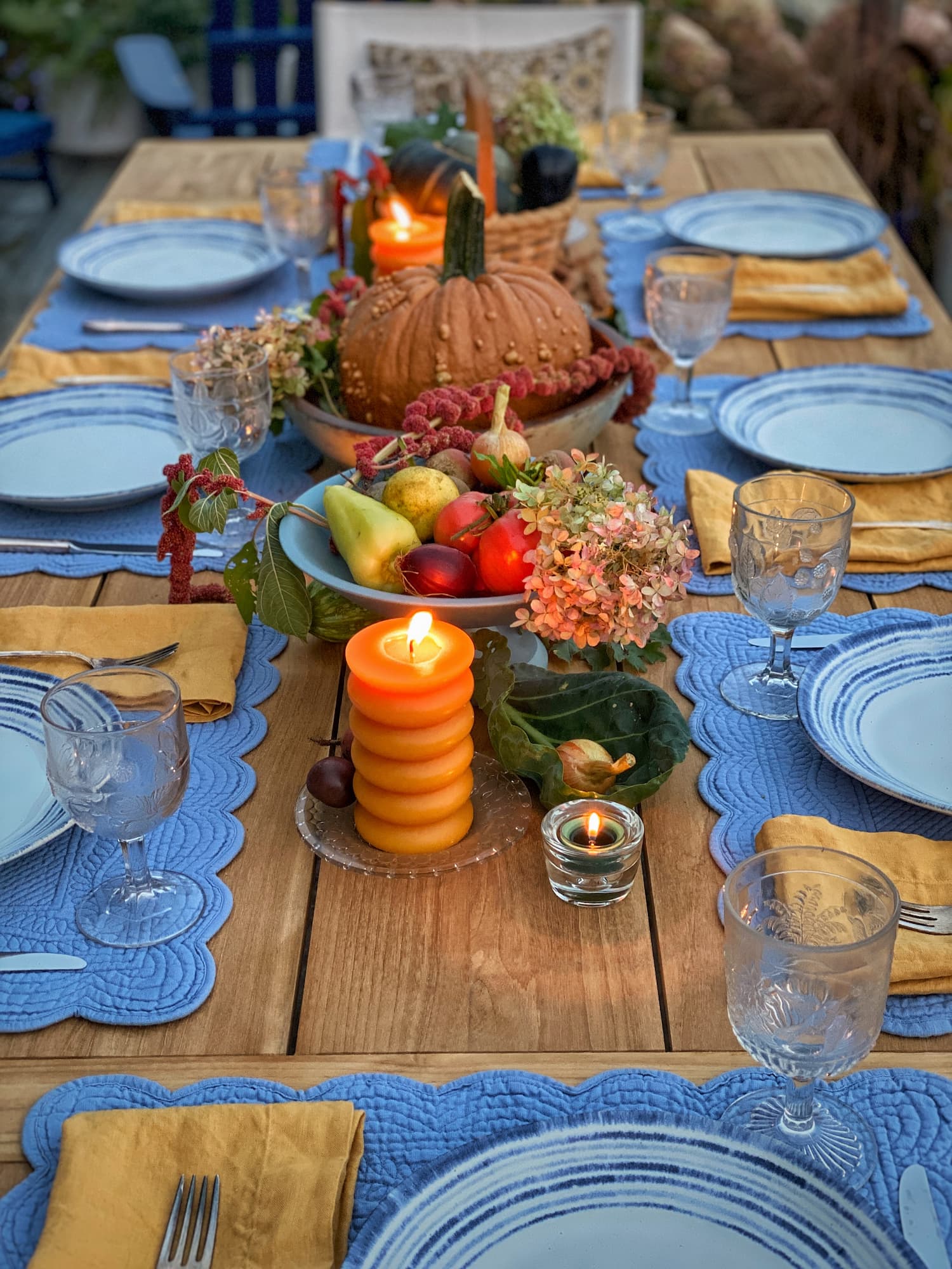 Fall Outdoor Dining Table Decorating Ideas Three Ways To Elevate Your Thanksgiving Tablescape