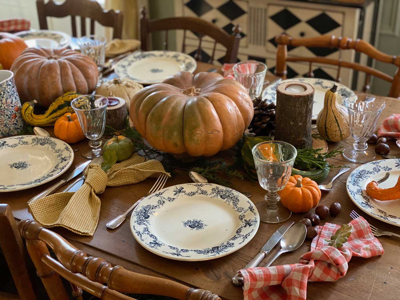 How to set a French vintage autumn table?