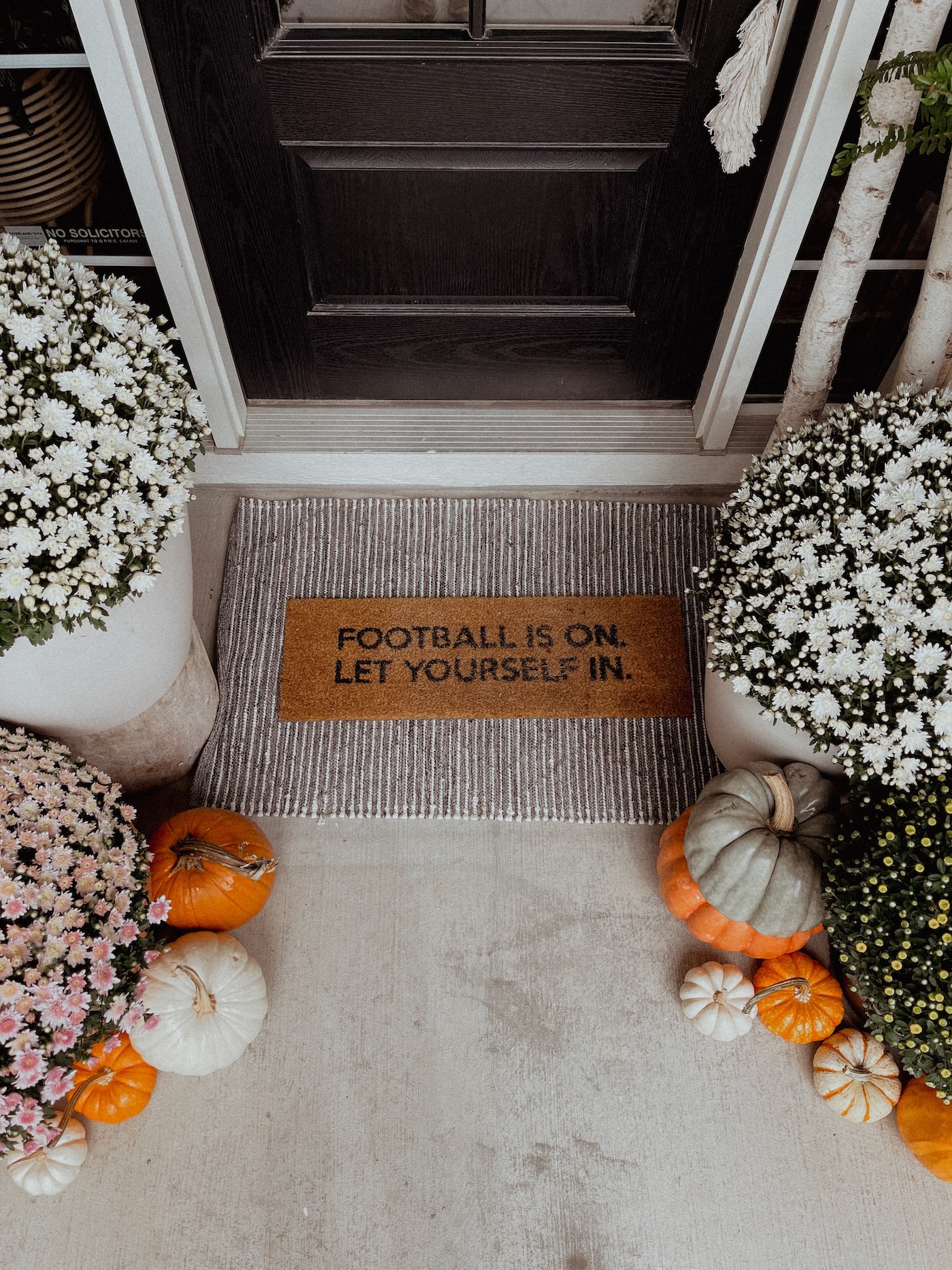 How to Style a Classic Fall Front Porch - Life Love Larson
