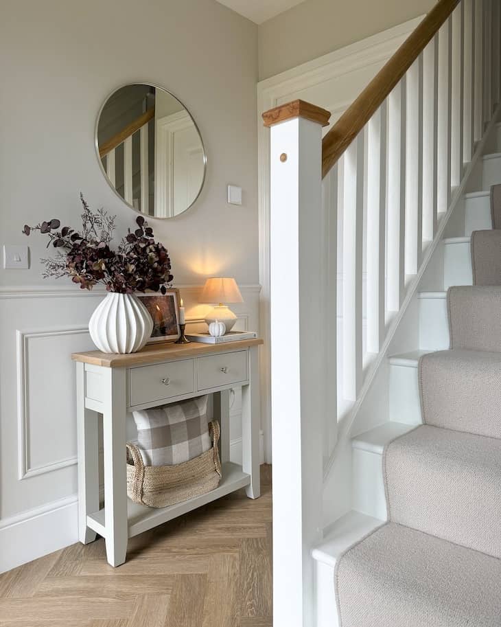 How to Style an Entryway Table Like a Professional Designer - Farmhousehub