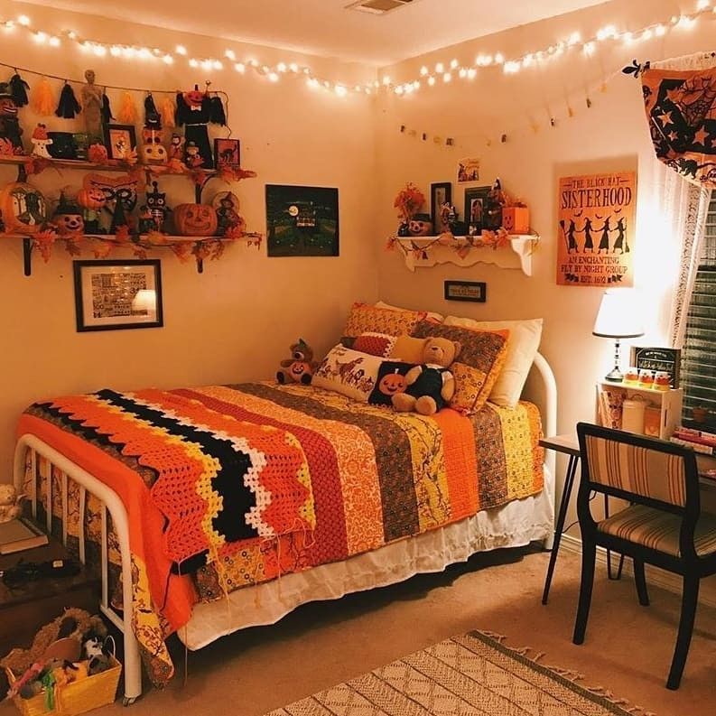 Images tagged with not mine, halloween, halloweencore – @thehappyhauntedcottage on Tumblr