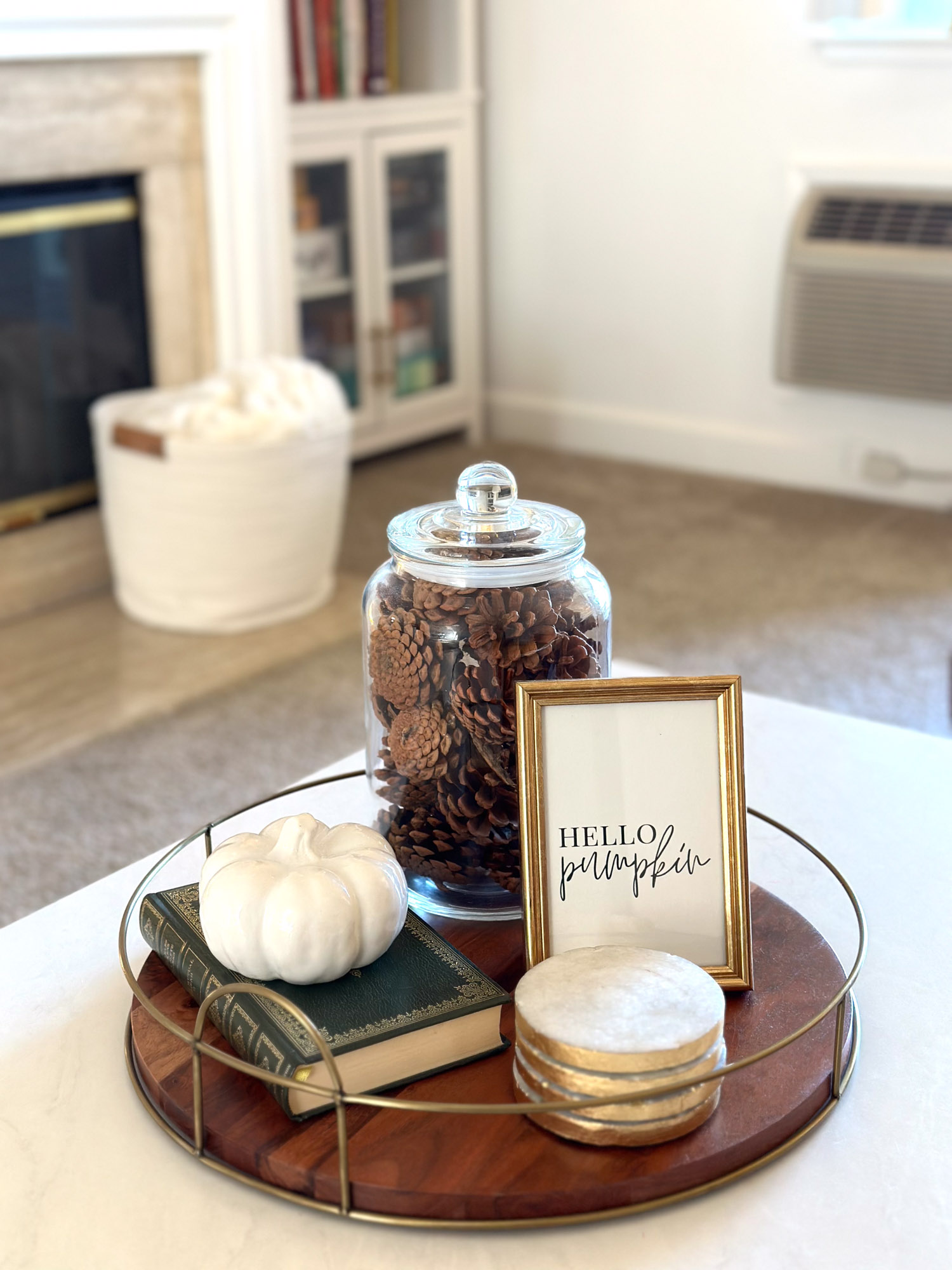 Minimalist Fall Decor Ideas That Still Feel Cozy