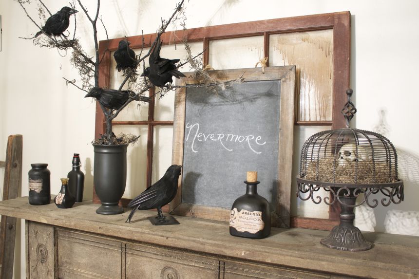 Open house: Elegantly eerie Halloween decor | CNN