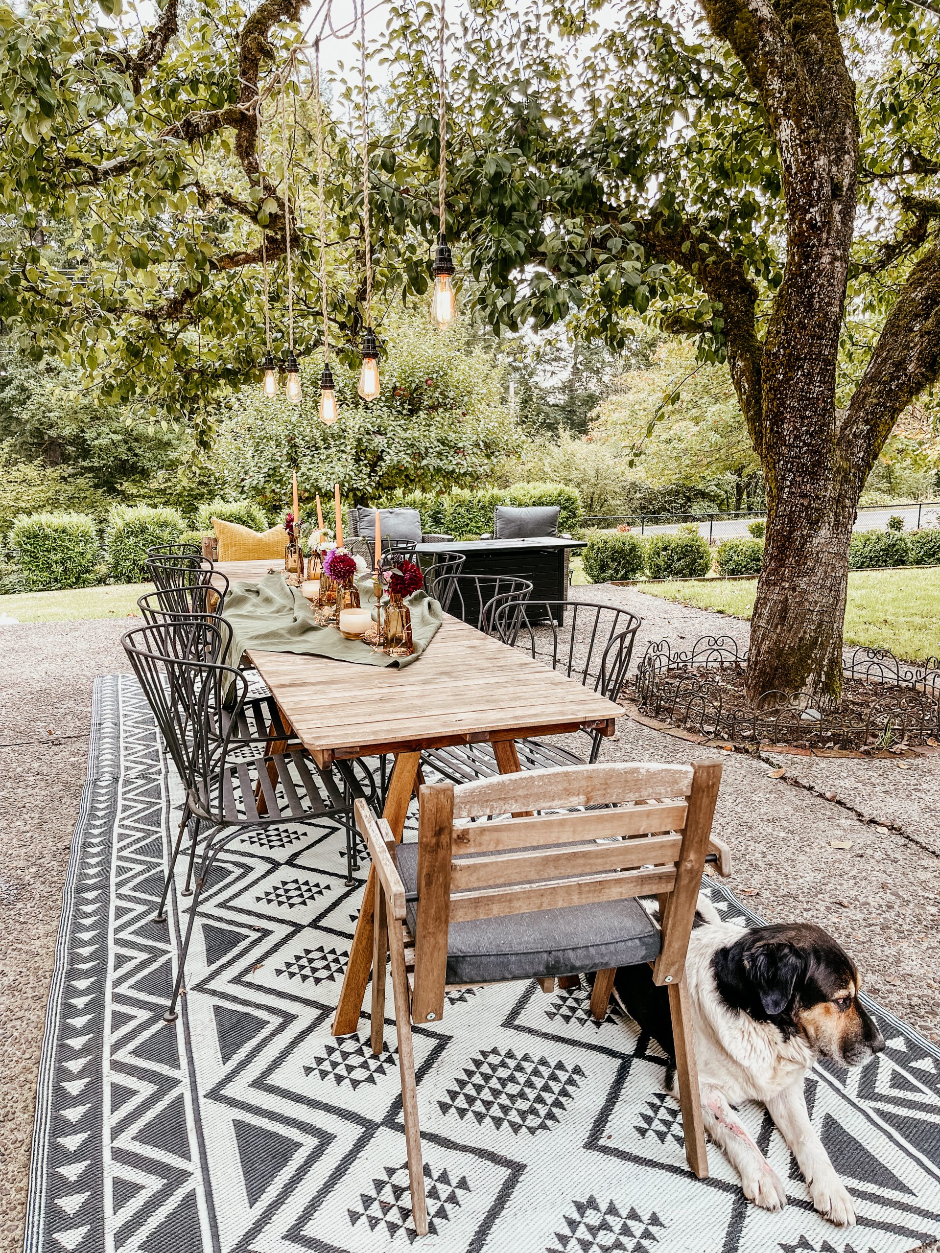 Outdoor Tablescape Ideas For Thanksgiving – Hallstrom Home