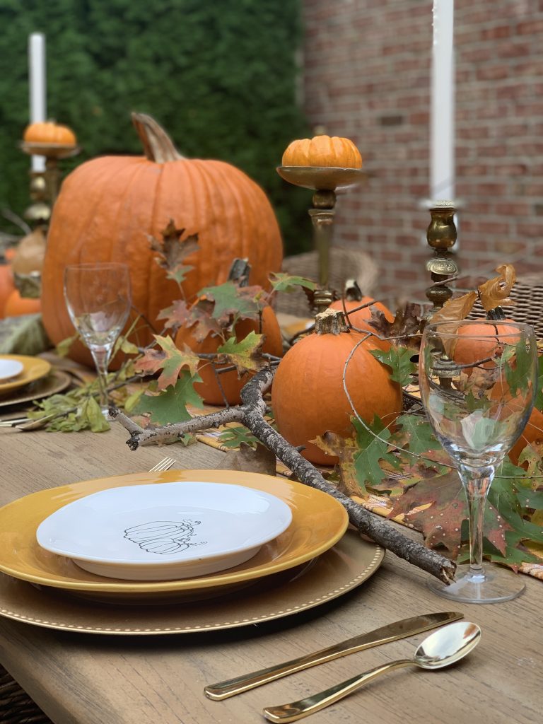 Outdoor Thanksgiving Table Scape - Haneen's Haven
