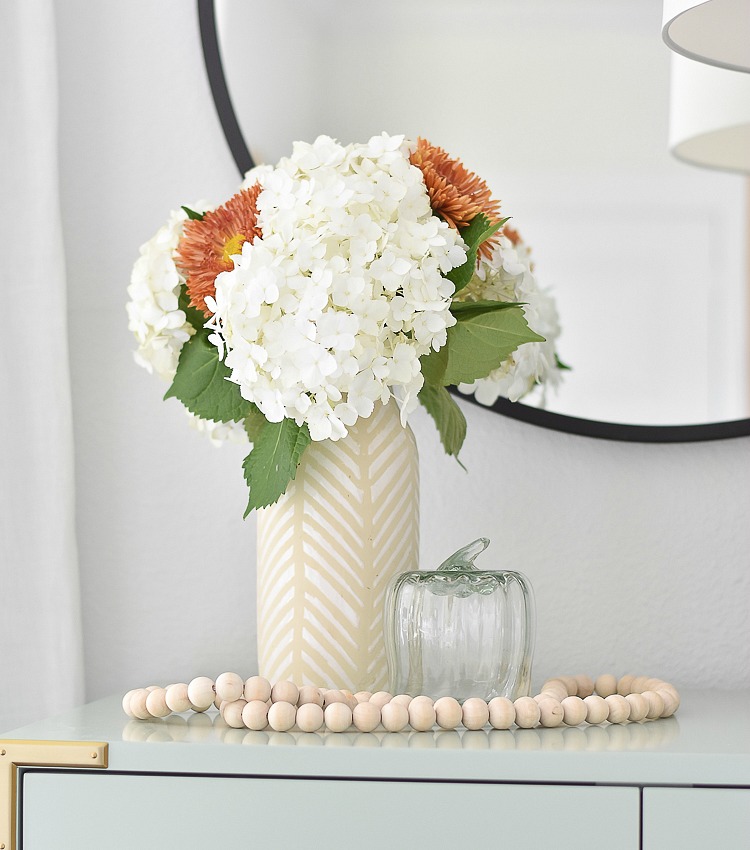 Simple, Modern Fall Decorating Ideas - ZDesign At Home