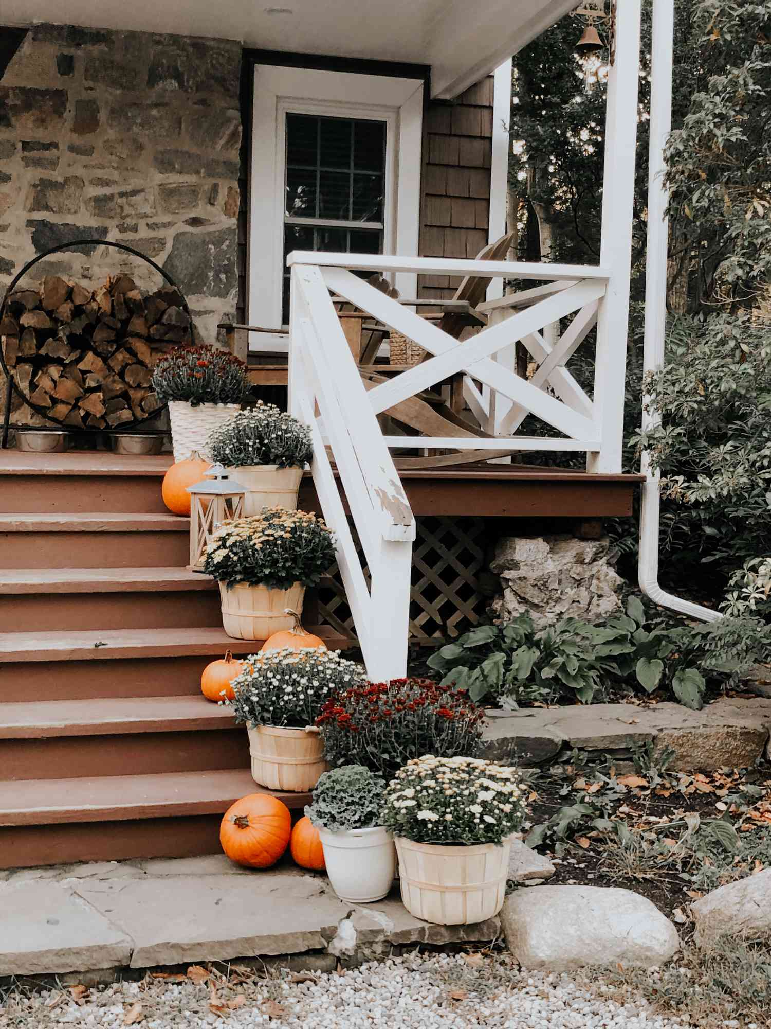 Simple Rustic Front Porch Decor 16 Fall Front Porch Ideas That Celebrate The Season