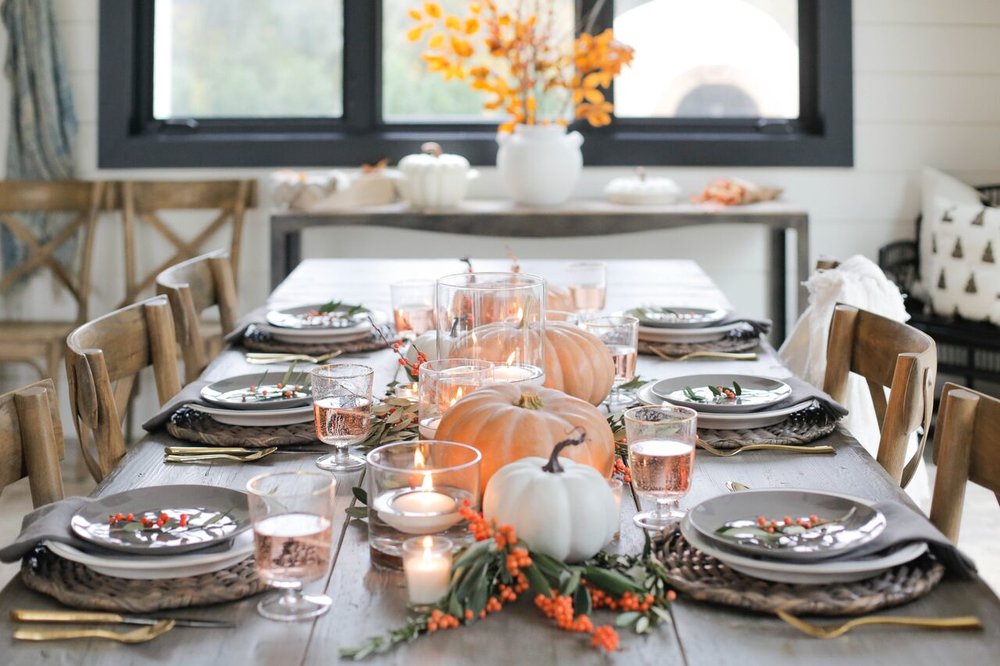 Thanksgiving tablescape | Living With Landyn