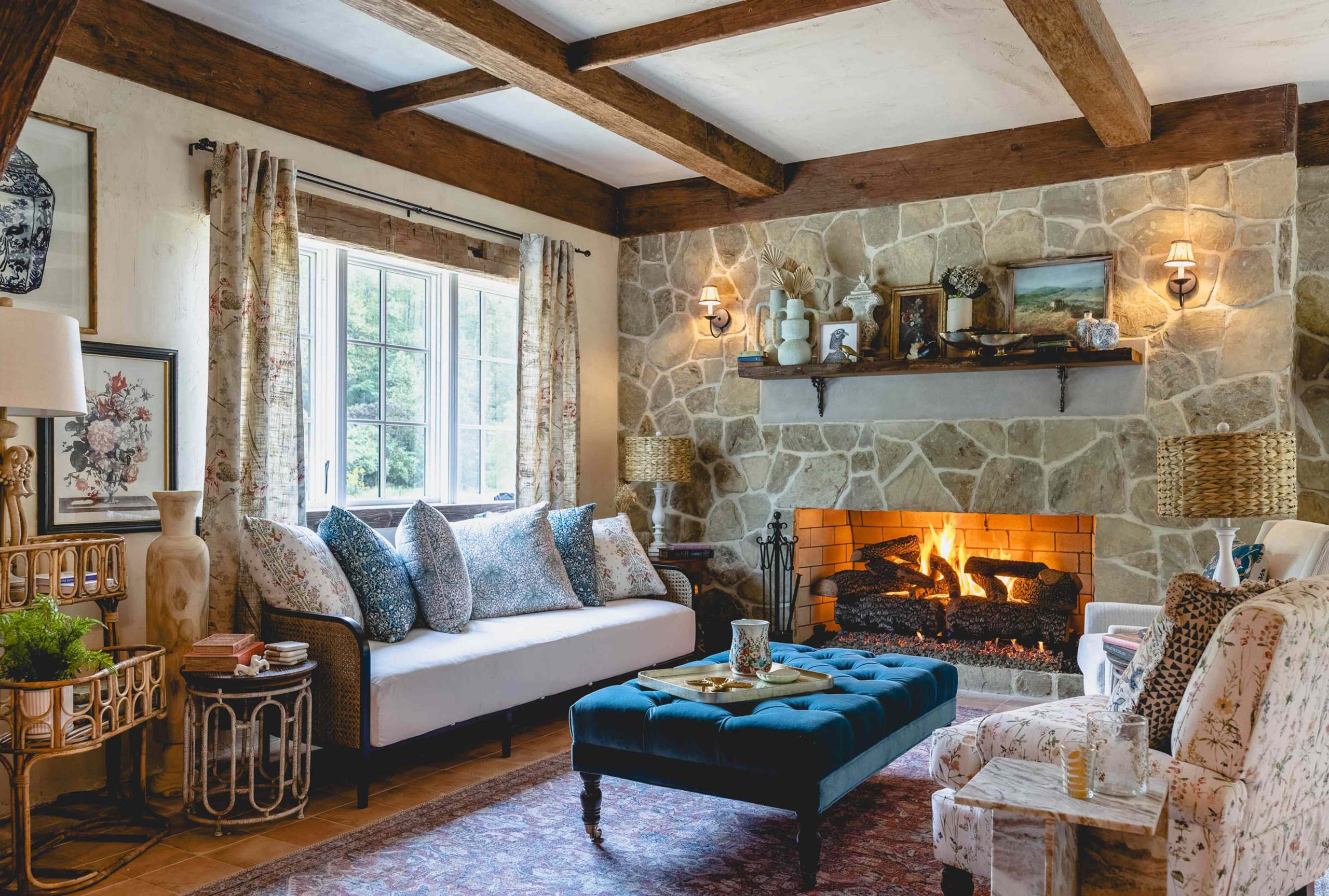 The 7 Biggest Thrifted and Vintage Decor Trends Coming in 2026