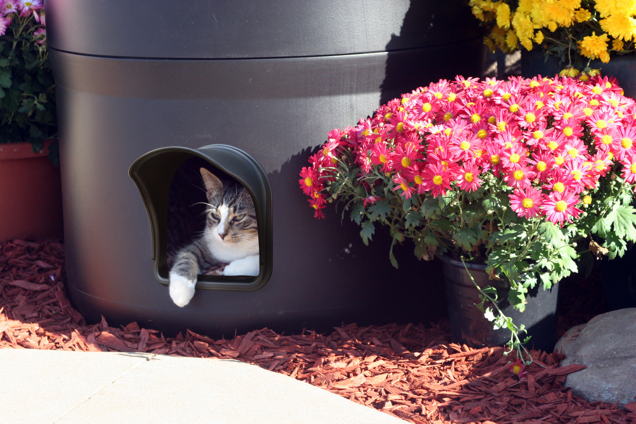 The Kitty Tube | Fully Insulated outdoor cat house with pet pillow