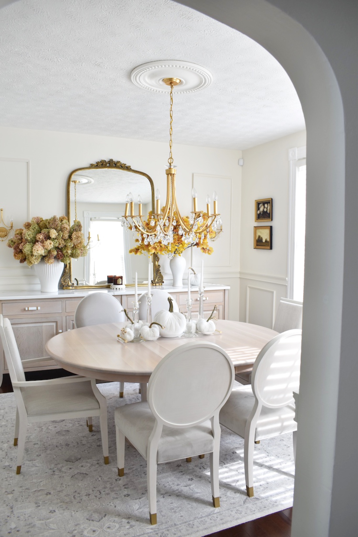 TIMELESS FALL ELEGANCE: HOW I STYLED THE DINING ROOM WITH PRESERVED FOLIAGE AND LUXE ACCENTS | Design by Occasion