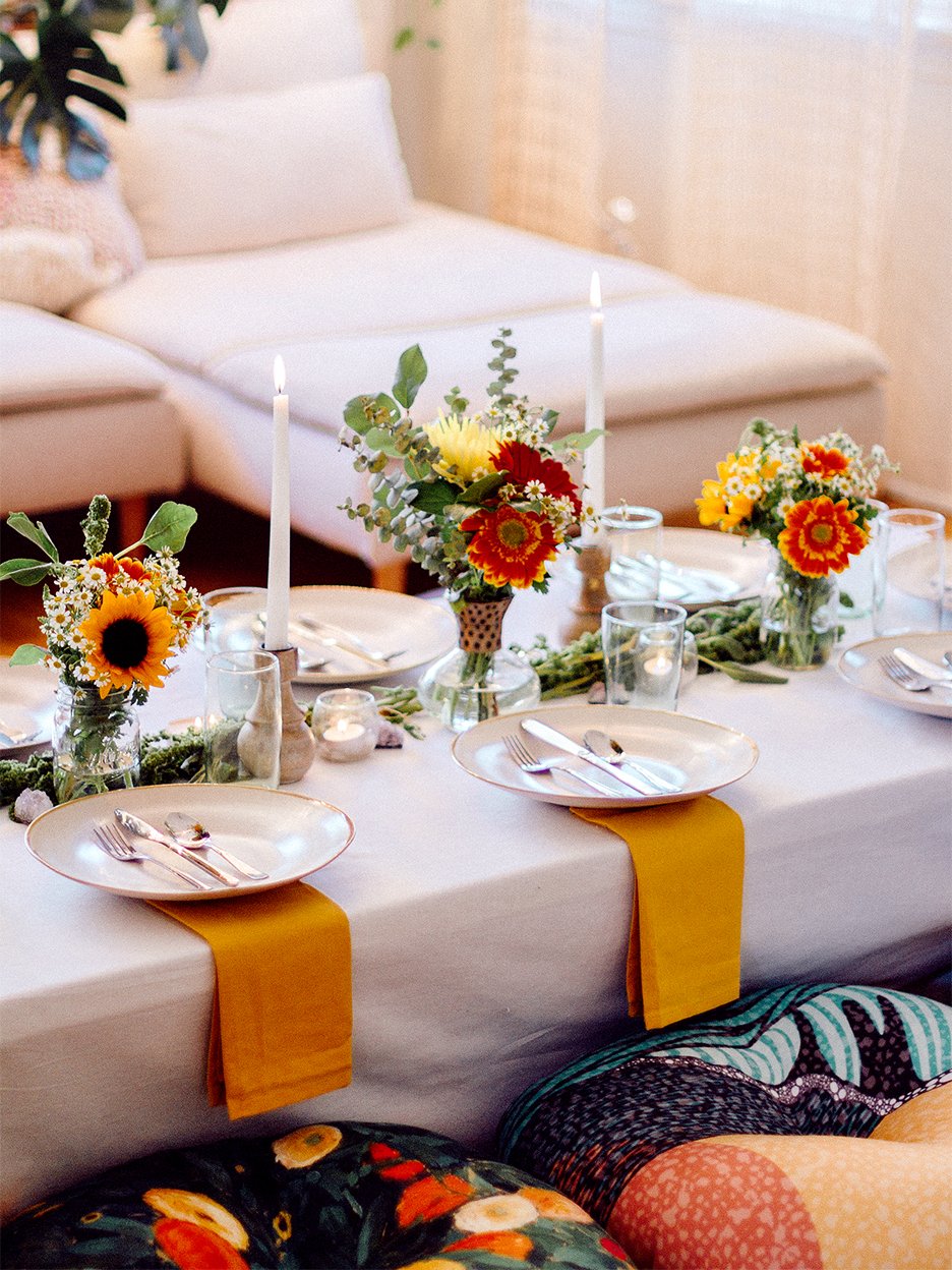 Why Hosting Thanksgiving in the Living Room is a Smart Idea This Year