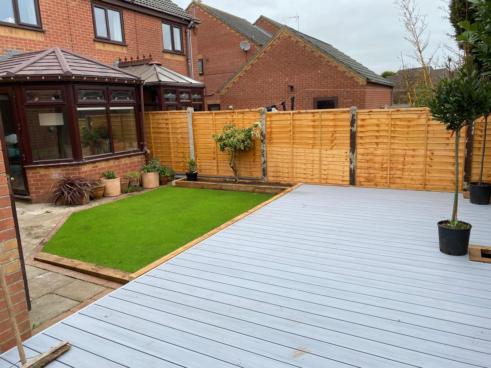 10 Creative Deck Layout Ideas For Your Outdoor Space