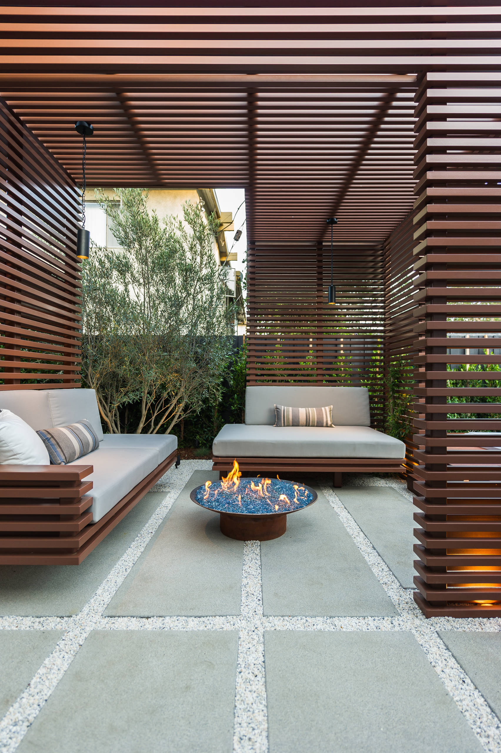 12 Outdoor Screen Ideas That Are Pretty and Private | Houzz NZ