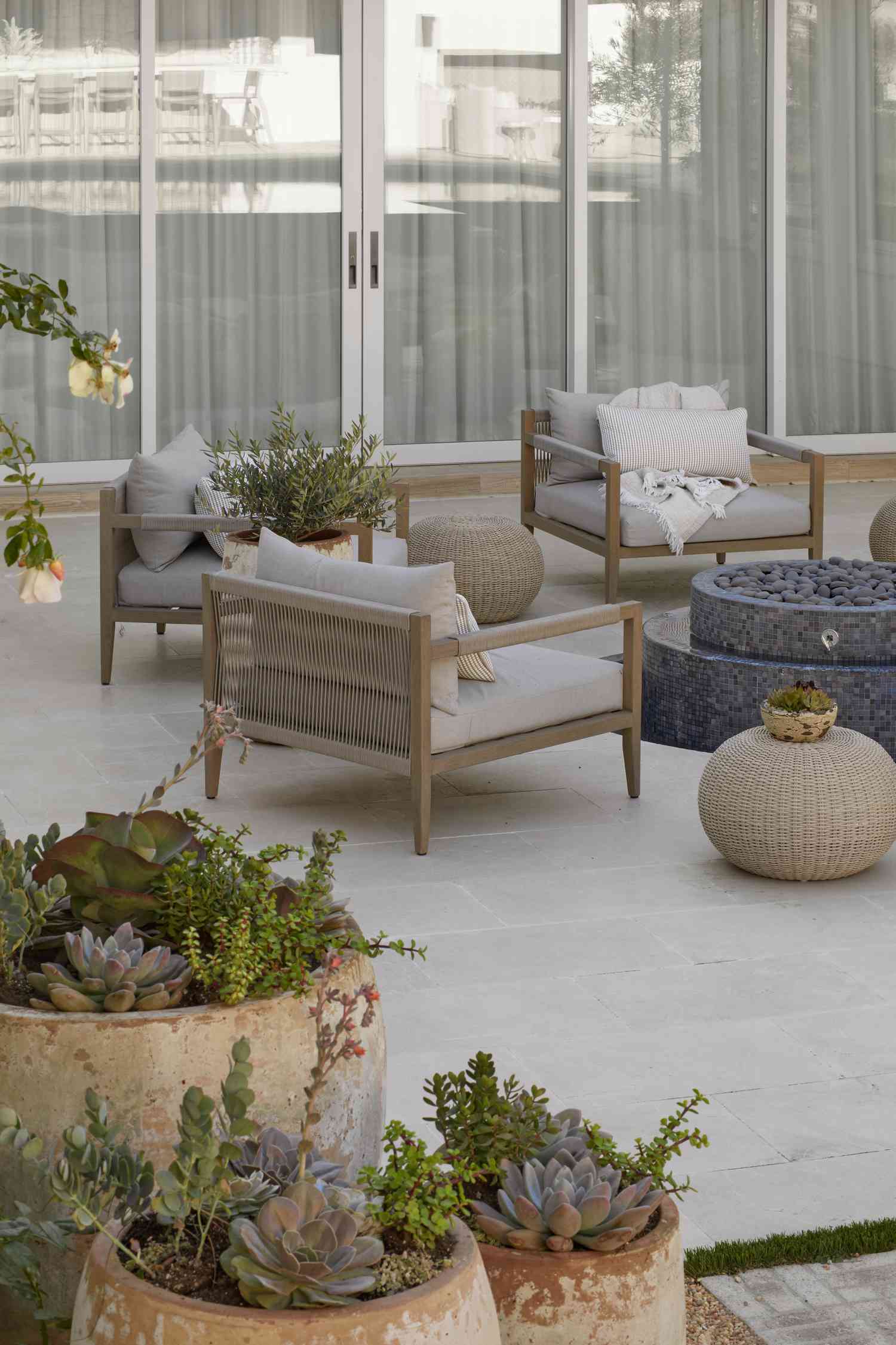 14 Patio Furniture Ideas for Stylish Entertaining