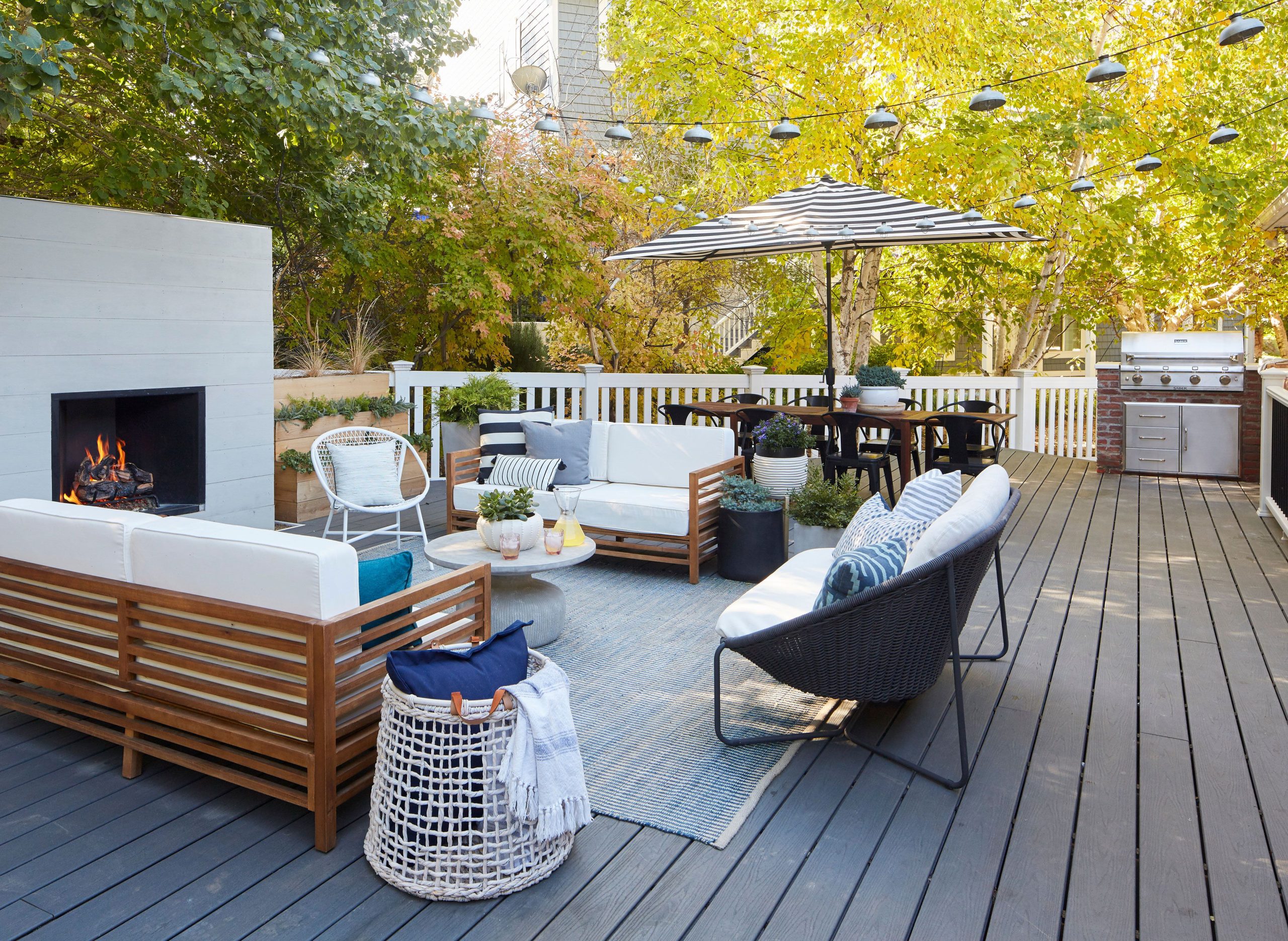 15 Ground-Level Deck Ideas That Will Make You Love Your Outdoor Space