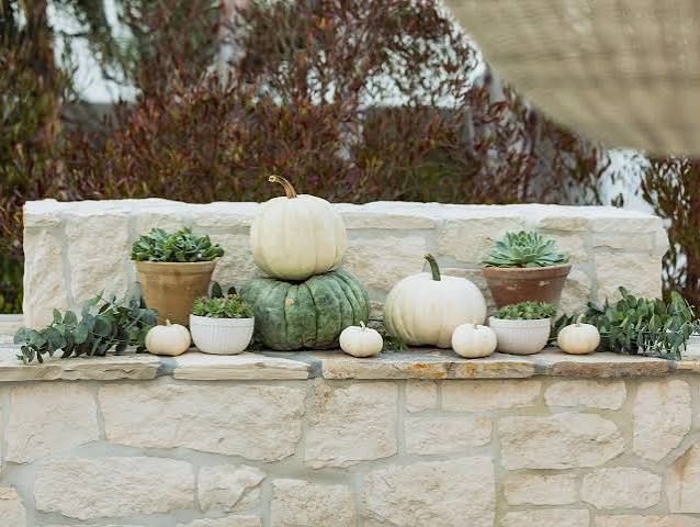 16 Classic White Pumpkin Decor Ideas for Indoors and Out | HGTV