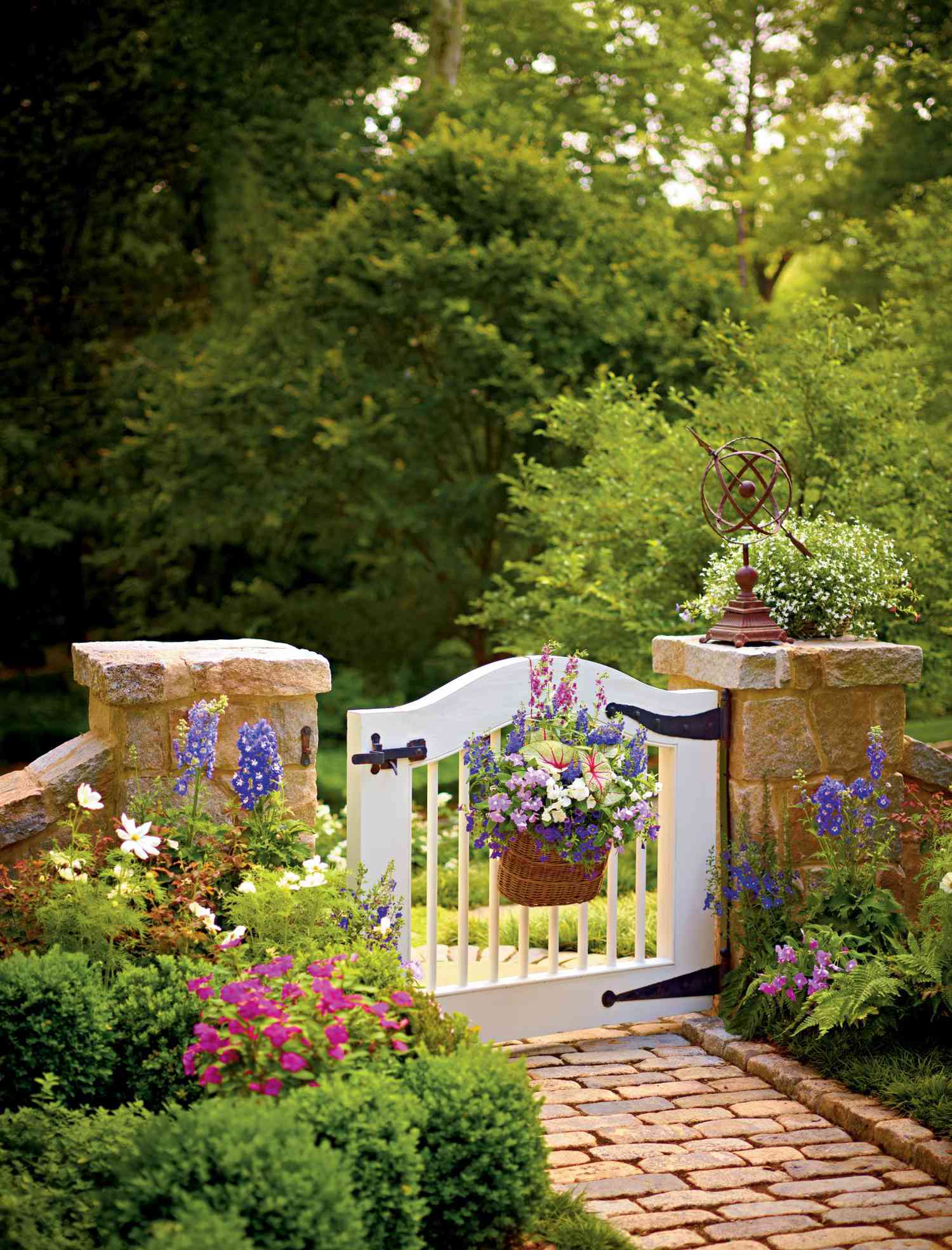 20 Garden Gate Ideas For A Dreamy Outdoor Entrance