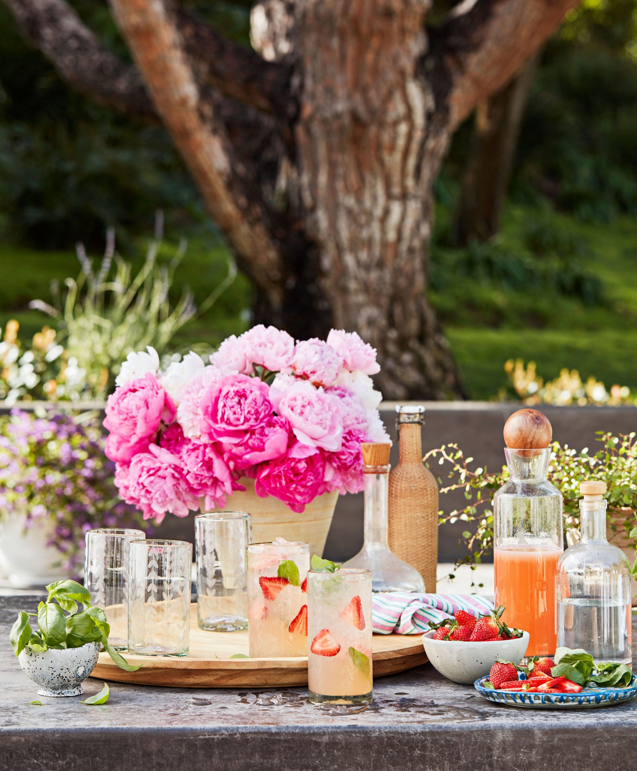 22 DIY Drink Station Ideas (Cheers!)