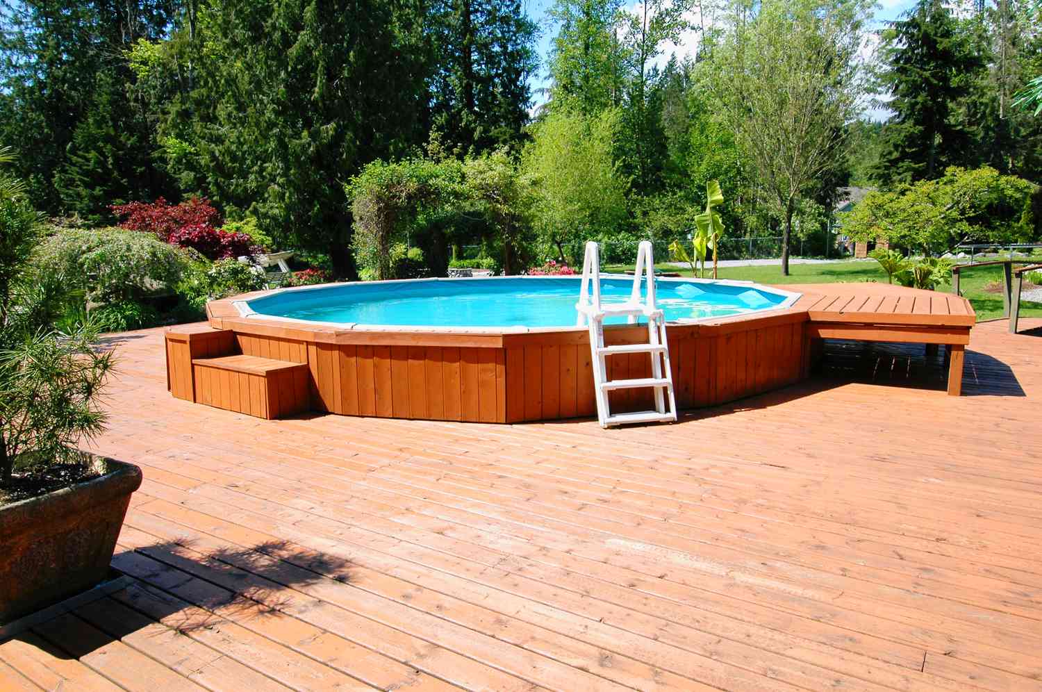 37 Best Above-Ground Pool Deck Ideas on a Budget