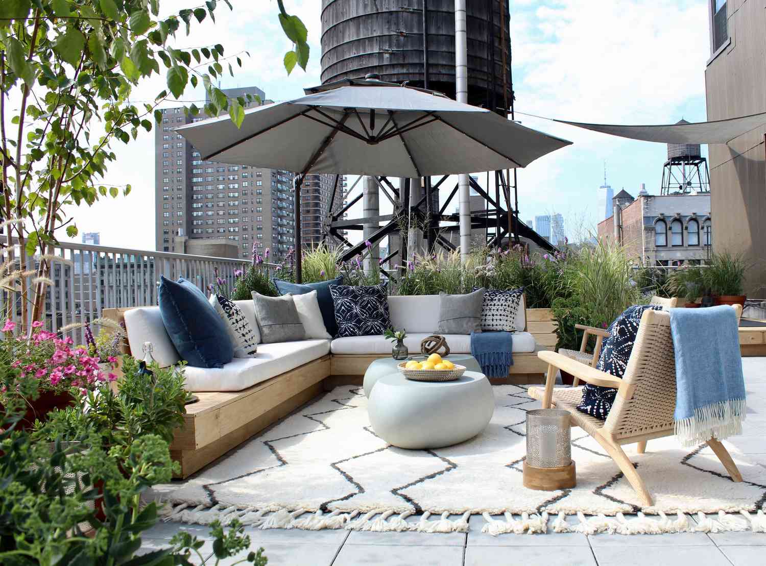 45 Outdoor Living Room Ideas for Al Fresco Entertaining