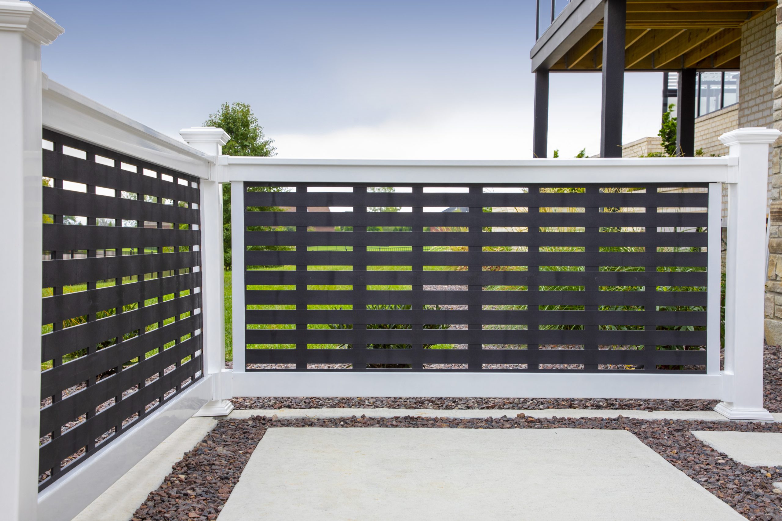 5 Best Privacy Railing Ideas - RDI Railing