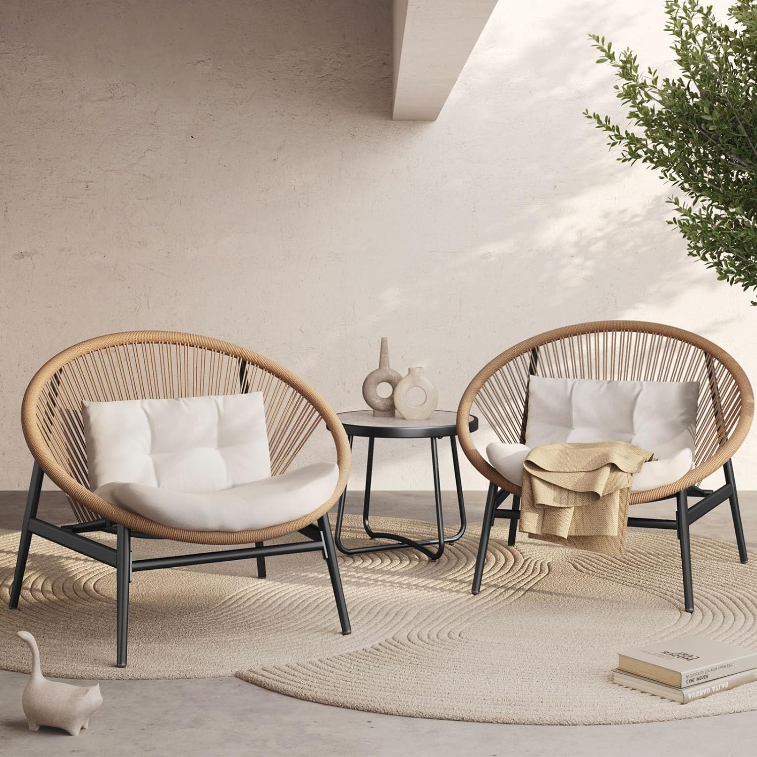 51 Modern Outdoor Chairs To Elevate Views of Your Patio & Garden